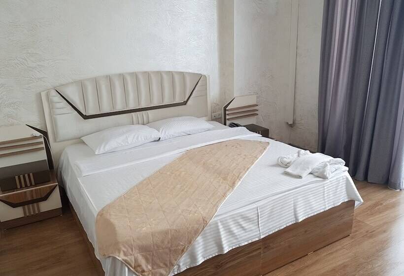 اتاق استاندارد, Royal Palace