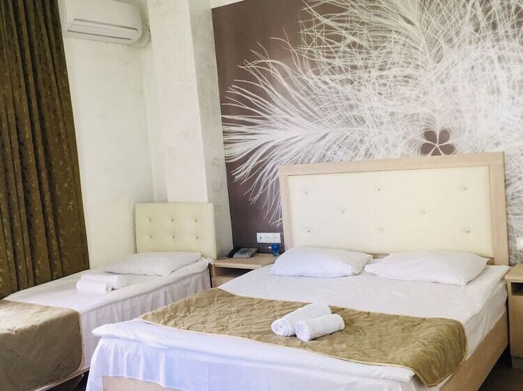 اتاق خانوادگی, Royal Palace