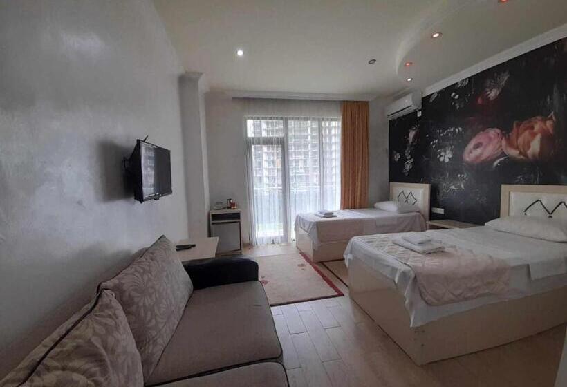 اتاق استاندارد, Royal Palace