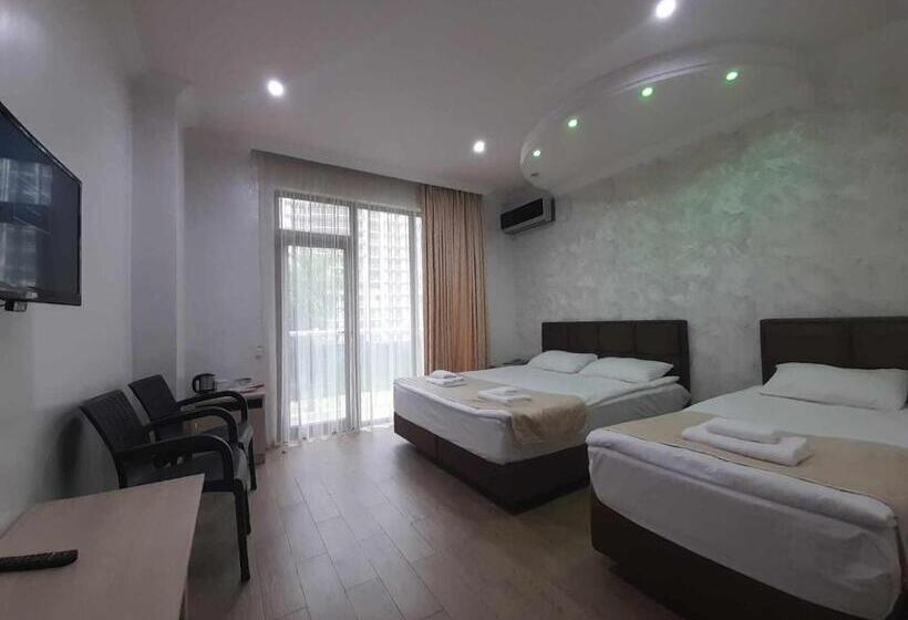 اتاق استاندارد, Royal Palace