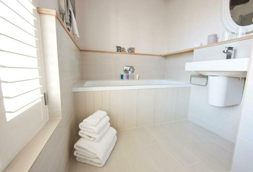 اتاق اجرایی, St Mawes