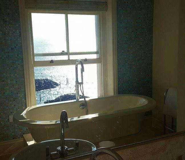 غرفة ديلوكس, The Hambrough