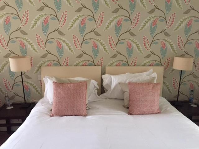 غرفة تنفيذية, The Hambrough