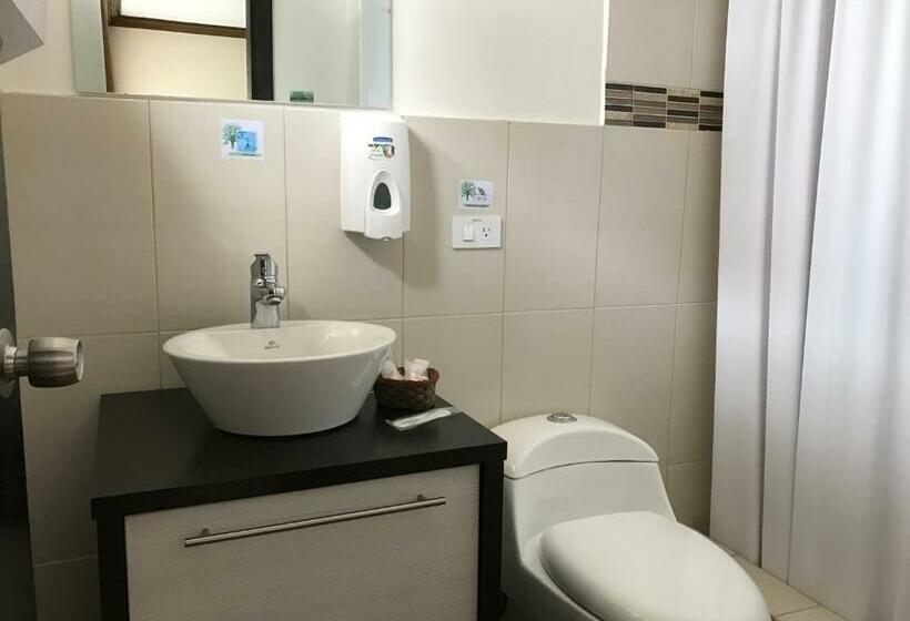 스탠다드 트리플 룸, Villa Lafayette