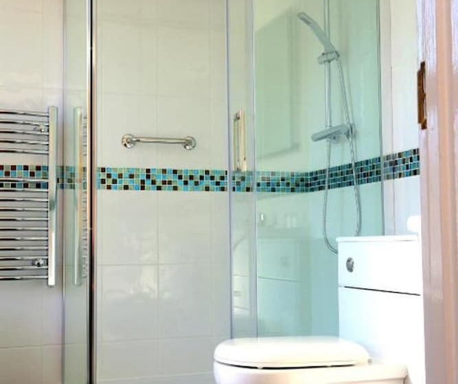 标准单人间, Westberry