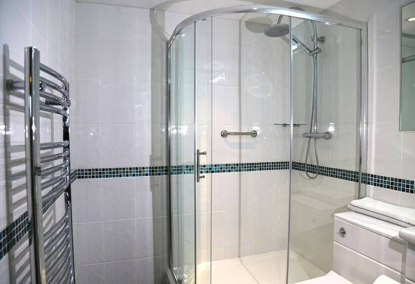 غرفة سوبيريور, Westberry