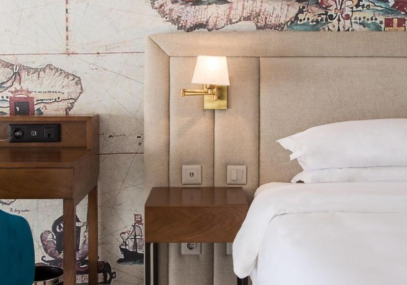 标准单人间, Westberry