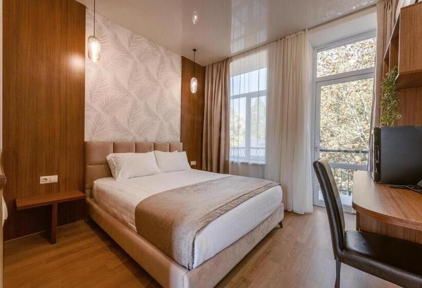 اتاق لوکس با بالکن, Park Hotel Tskaltubo Balneo Resort