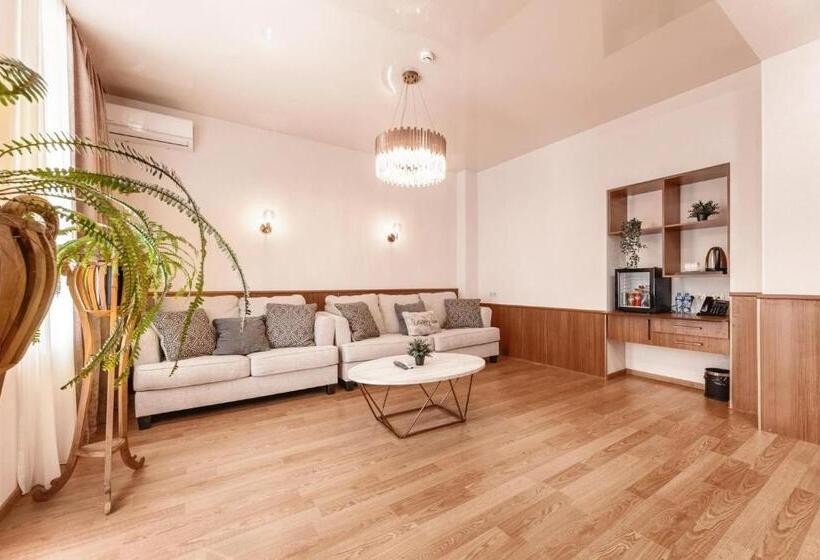 سوئیت 2 خوابه, Park Hotel Tskaltubo Balneo Resort