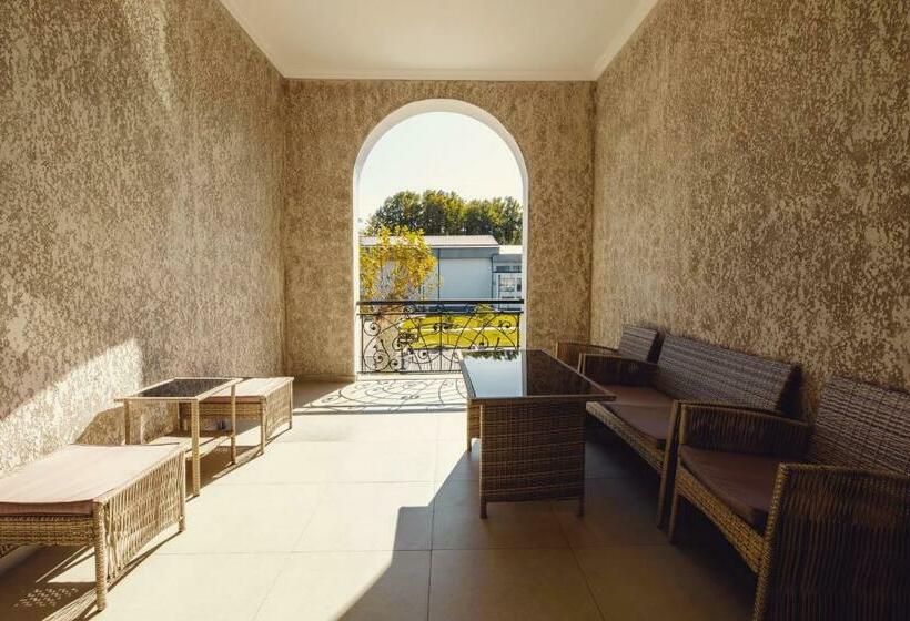 اتاق خانوادگی, Park Hotel Tskaltubo Balneo Resort