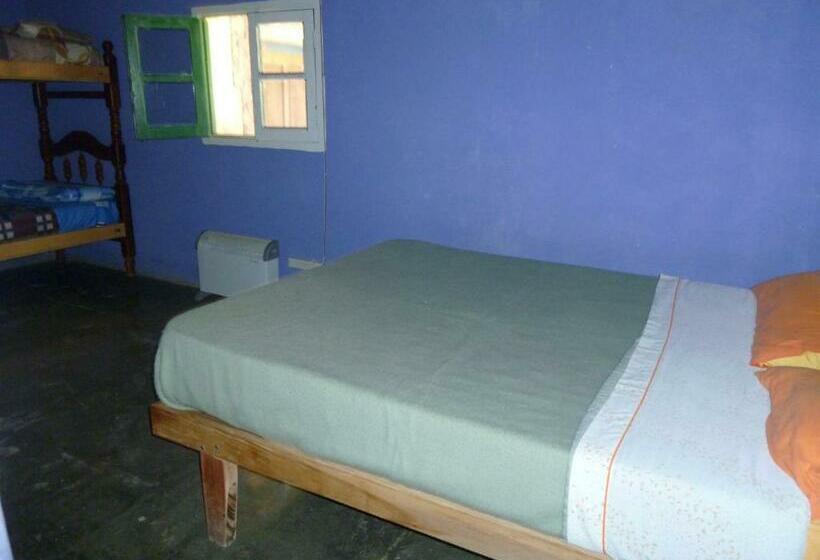 מיטה בחדר משותף, Casa Colores