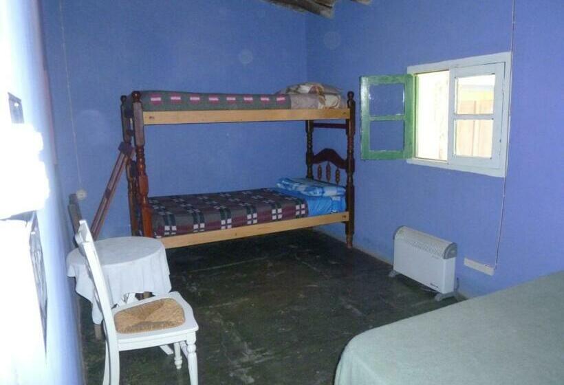 מיטה בחדר משותף, Casa Colores