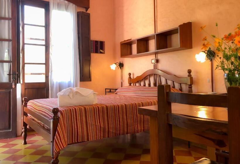스탠다드 룸, Hostal Las Golondrinas