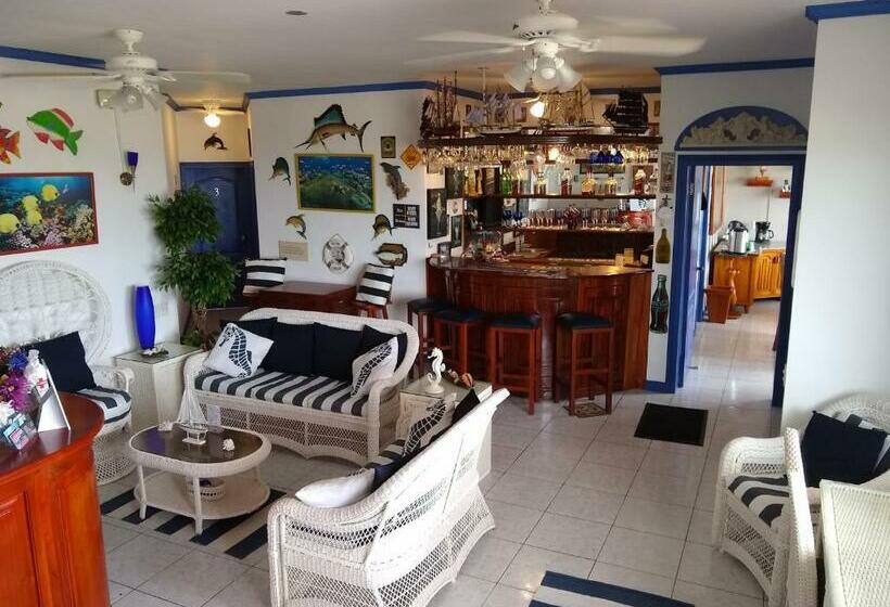 غرفة قياسية إطلالة جانبية علي البحر, Drake Inn