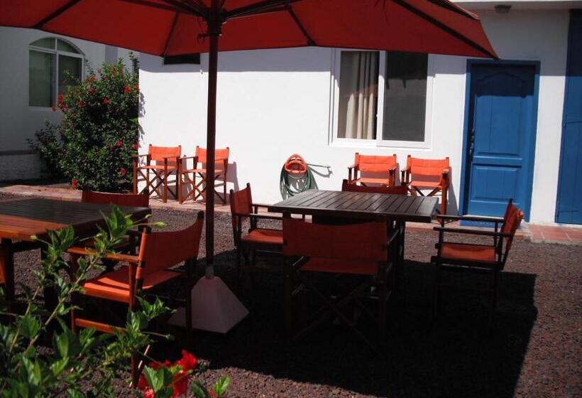 جناح غرفتين نوم, Drake Inn