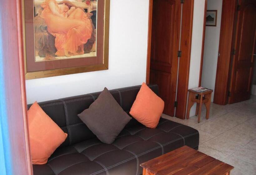 جناح غرفتين نوم, Drake Inn