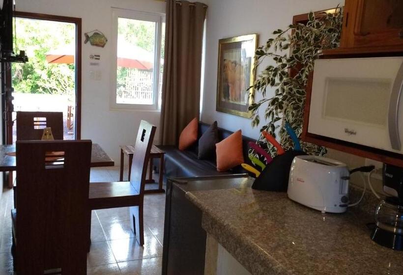 جناح غرفتين نوم, Drake Inn