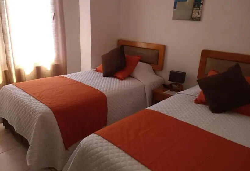 اتاق استاندارد با چشمانداز باغ, Drake Inn