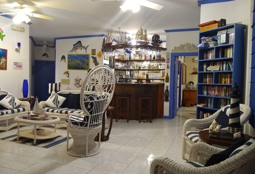 اتاق سوپریور, Drake Inn