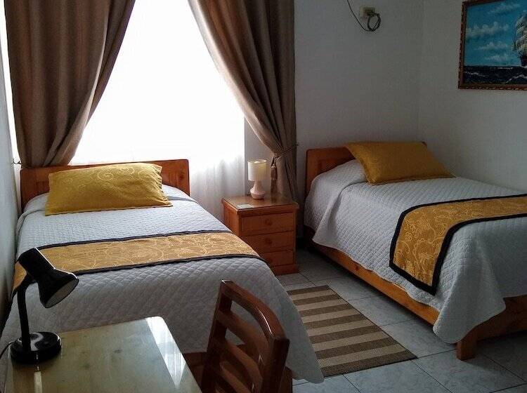 اتاق سوپریور, Drake Inn