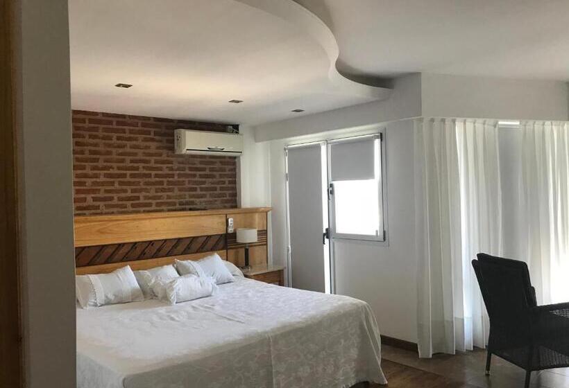 Люкс Deluxe Вид на Море, Costanera Mar Hotel & Suites