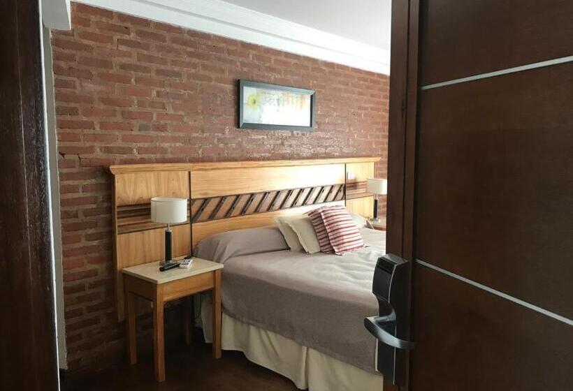 Люкс Классика, Costanera Mar Hotel & Suites