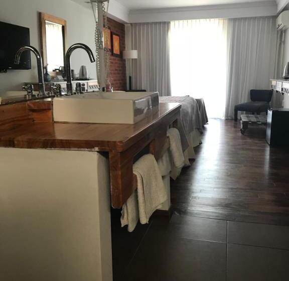 Люкс Классика, Costanera Mar Hotel & Suites