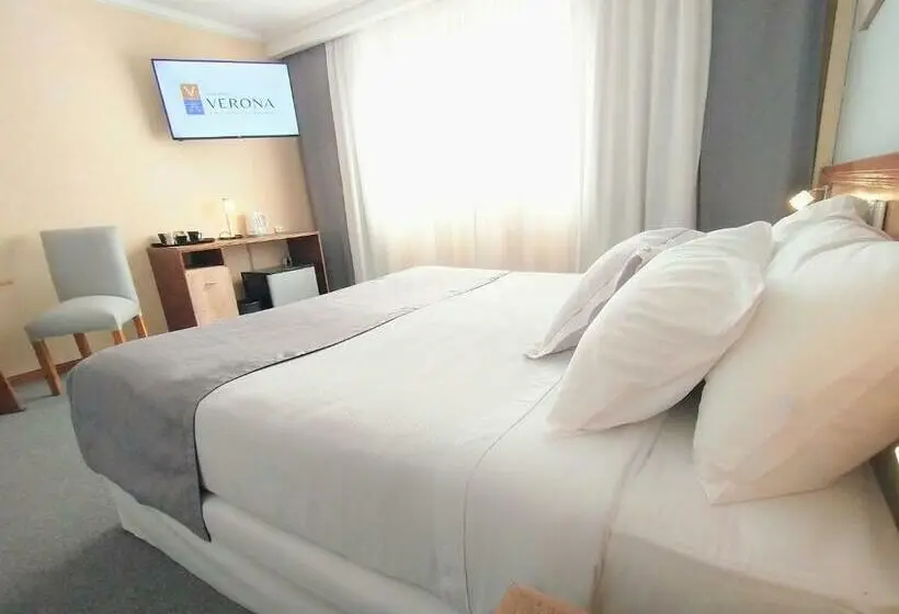 Superior-huone, Gran Hotel Verona