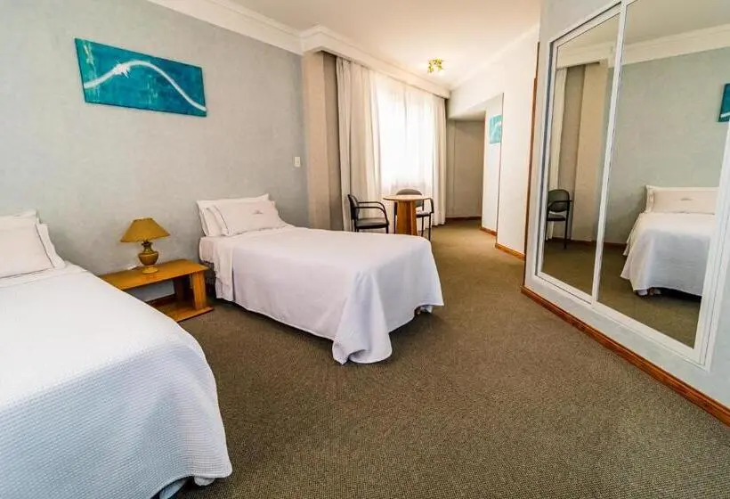 Premium Neljän Hengen Huone, Gran Hotel Verona