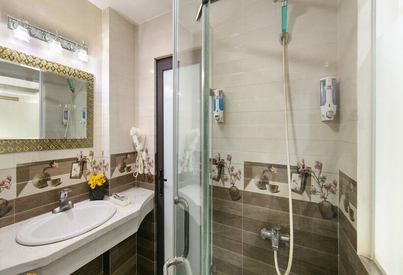 Quarto deluxe, Nhan Hoa