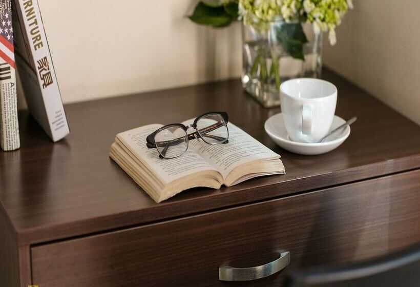 Quarto deluxe, Nhan Hoa