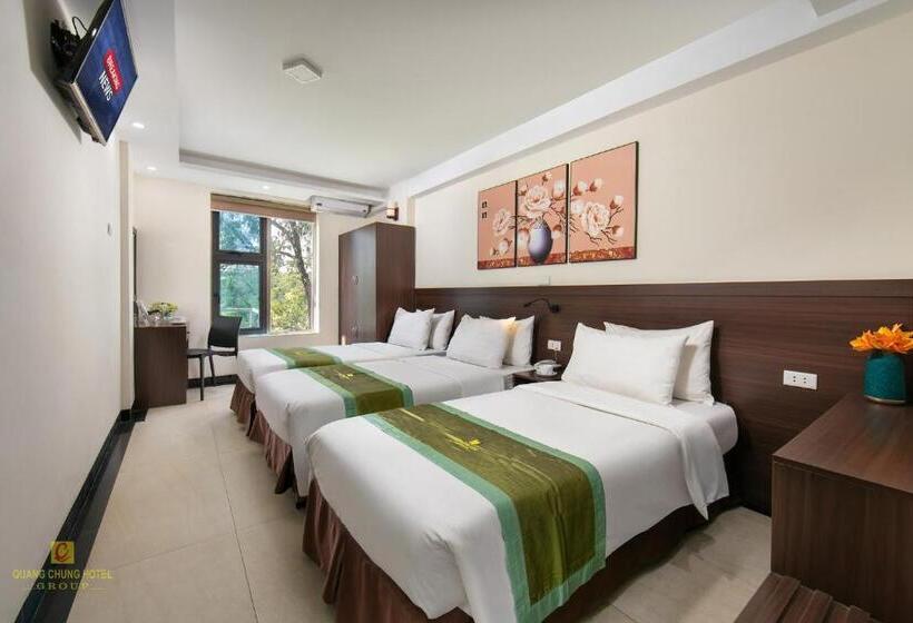 Quarto Triplo Standard com Vista, Nhan Hoa