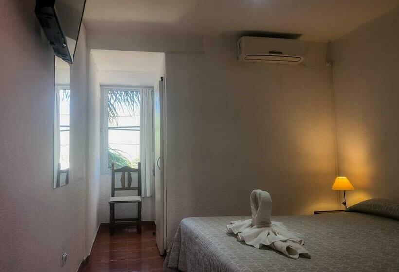 标准间, Bialet Massé