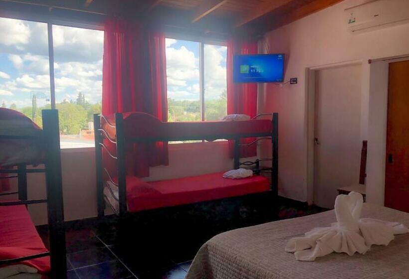 标准三人间, Bialet Massé