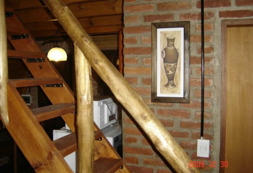 بنجلو قياسى, Cabañas Ecos Del Rio