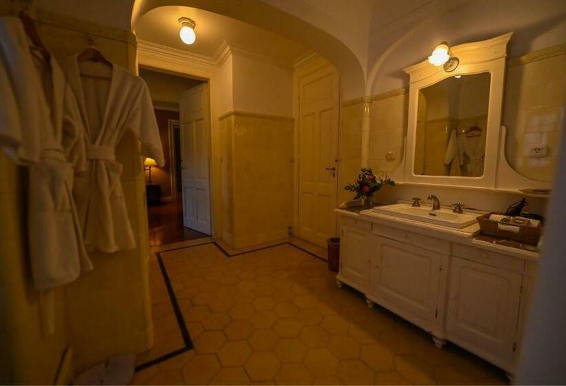 Люкс, Estancia Villa Maria