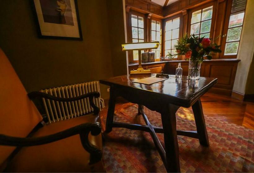 Люкс, Estancia Villa Maria