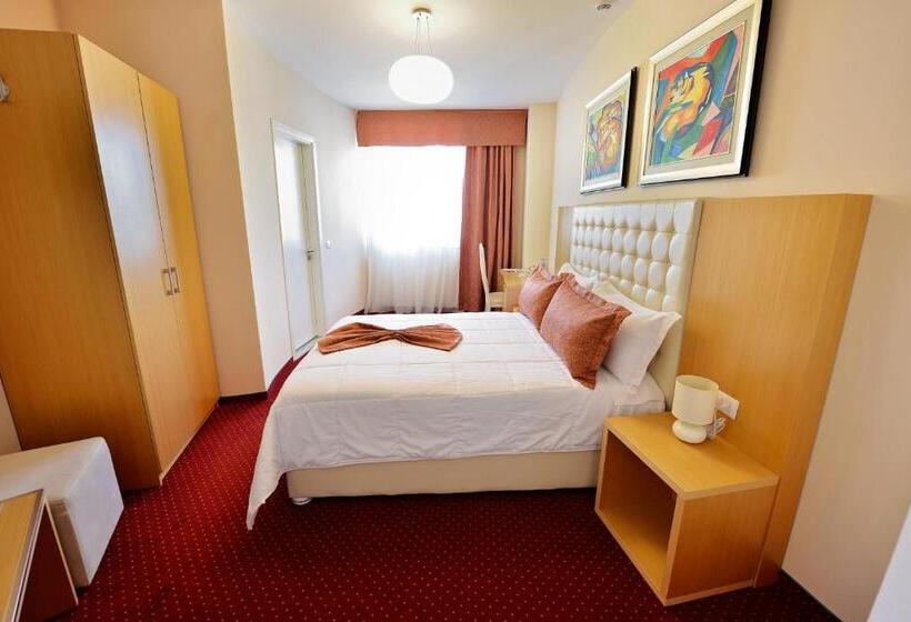 غرفة قياسية, Jolly