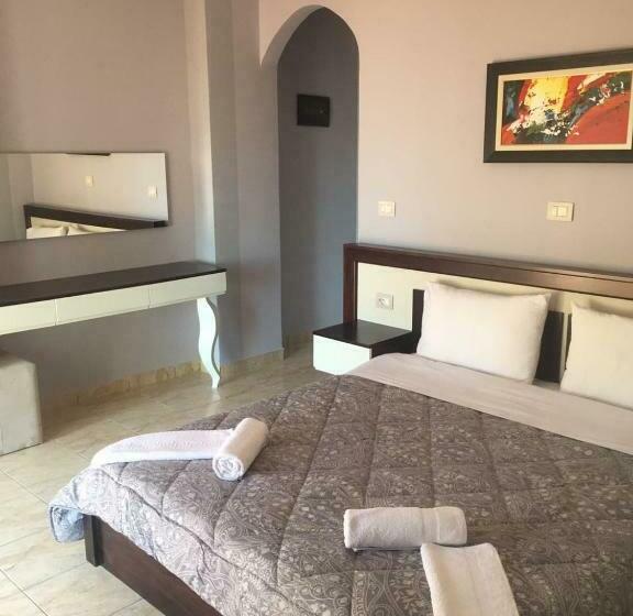 اتاق استاندارد با بالکن و چشم‌انداز دریا, Kolagji