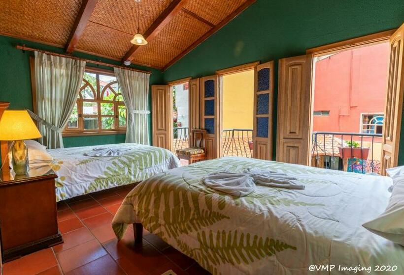 Standard Trippelrum, La Posada Del Arte