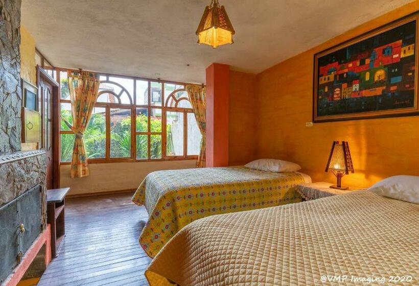 Standard Trippelrum, La Posada Del Arte