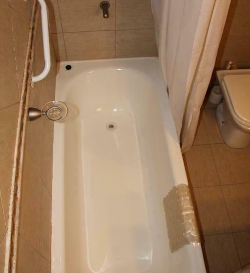 スタンダードトリプルルーム, Peninsula De Los Coihues