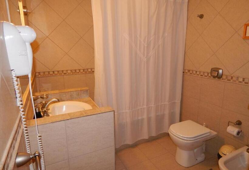 スタンダードトリプルルーム, Peninsula De Los Coihues