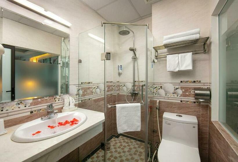 Quarto deluxe, Nhan Hoa