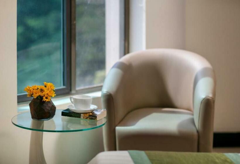 Quarto superior, Nhan Hoa