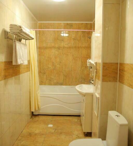 سوییت جونیور, Sweet Home