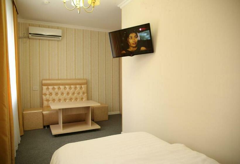 اتاق استاندارد یک نفره, Sweet Home