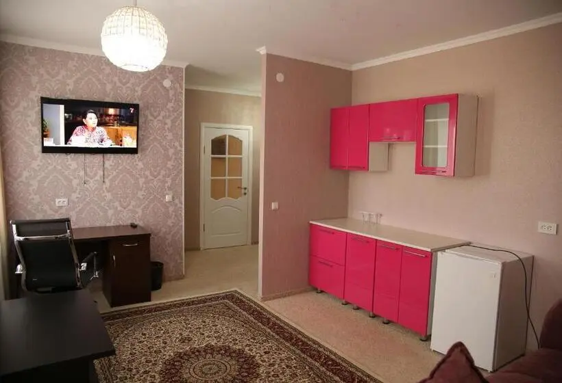 سوییت سوپریور, Sweet Home