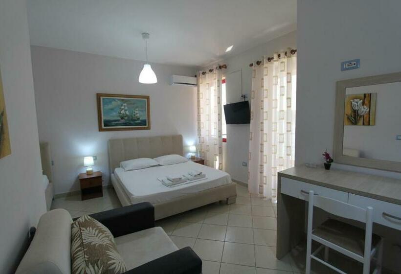 Triple Room Sea View, Veizi