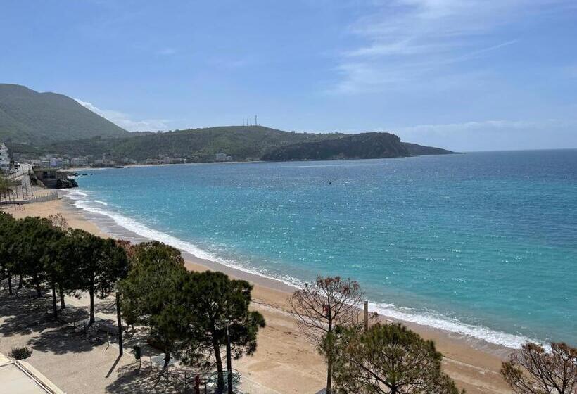 Triple Room Sea View, Veizi